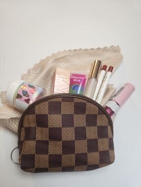 9 Piece Lip Bundle Kylie Josie Maran Covergirl Belle Beauty Aminnah Makeup Gloss